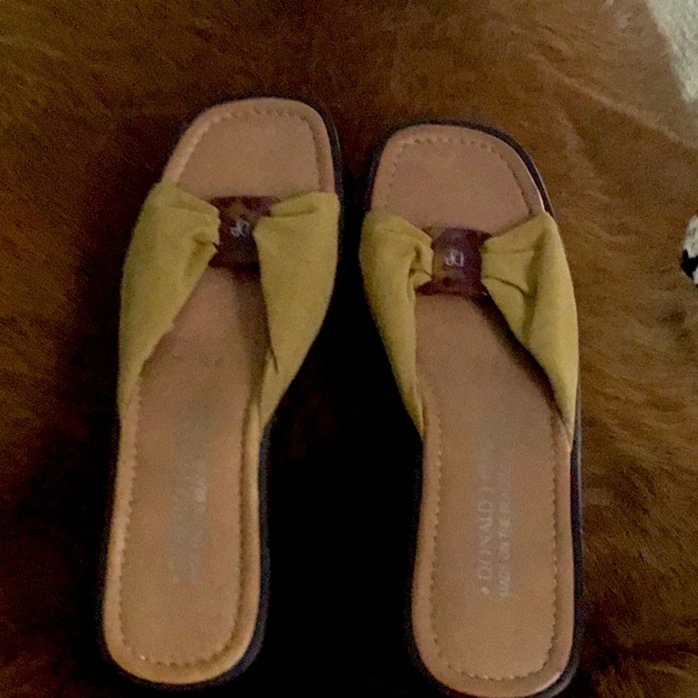 DONALD PLINER SLIP-ON SANDALS